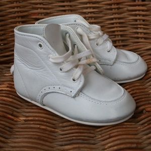 Edwards Vintage baby shoes
